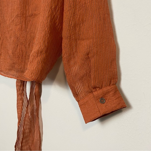 Vacate the Label Tie Hem Burnt Orange Top - Picture 8 of 10